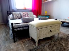 ClickTheFlat Savior Square Central Apart Rooms, hotel in Warsaw