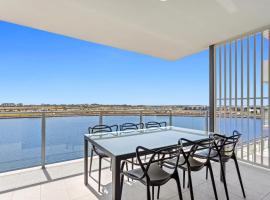 North Shore Oceanside Kawana, hotel em Kawana Waters