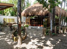 Crazy Bears Hostel, hôtel à Moalboal