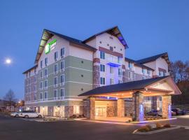 Holiday Inn Express & Suites - Seattle South - Tukwila by IHG, hótel í Tukwila