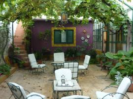 Hotel Mallorca, hotell i Mendoza City Centre, Mendoza