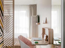 OKKO Hotels Nice Aéroport, hôtel à Nice