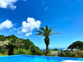 HOKULANI by the sea オーシャンビューのプール付き貸別荘, hotell med pool i Isumi