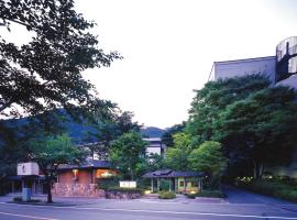Kinugawa Park Hotels, hotel com piscina em Nikko