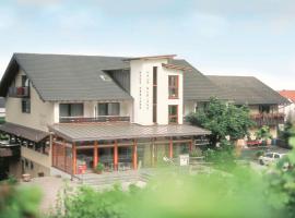 Haus Rebland Urlaubsglück-Hotel，巴登－巴登巴登機場 - FKB附近的飯店