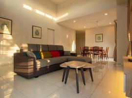 Krubong Bungalow Homestay [WiFi equipped], bungalow sa Kampong Kerubong
