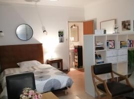 Hébergement entier 20 m2, hotel in Toulouse