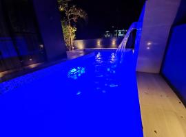 Overlooking Staycation At Sandari Batulao, hytte i Tagaytay