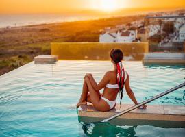 자하라 데 로스 아투네스에 위치한 호텔 Zahara Beach & Spa by QHotels - Adults Recommended