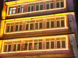 Om Mandakini Hotel, хотел близо до Летище Tribhuvan - KTM, Катманду
