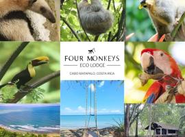 Four Monkeys Eco Lodge - Jungle & Beach, шале у місті Cabo Matapalo