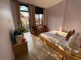 Lavande Hue Homestay, khách sạn ở Huế