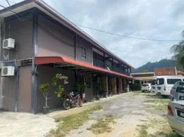 OYO 90910 Homestay D Lalang Inn