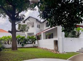 Amoris Guesthouse - Hillcrest Brooklyn, hotelli kohteessa Pretoria