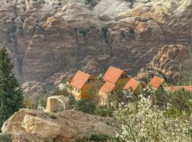 Dana luxury huts, hotel u gradu Dana