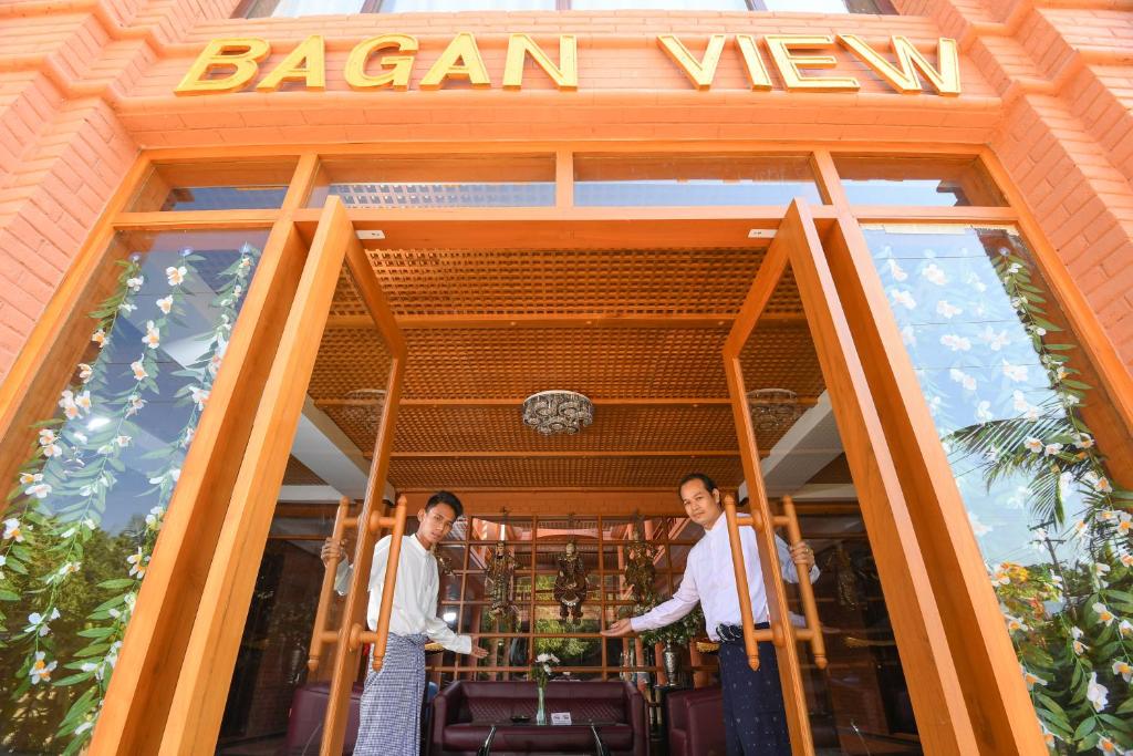Bagan View Hotel tesisinde konaklayan konuklar