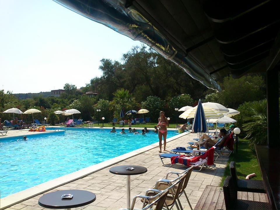 Swimmingpoolen hos eller tæt på Egrypos Hotel