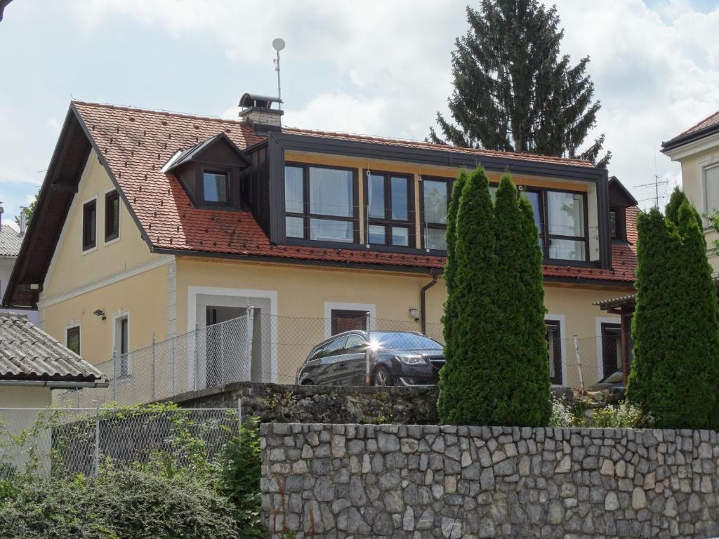 Gallery image of GGF - Grey green and fun in Slovenia Novo mesto - GGF BIG -73m2 and GGF Small -33m2 in Novo Mesto