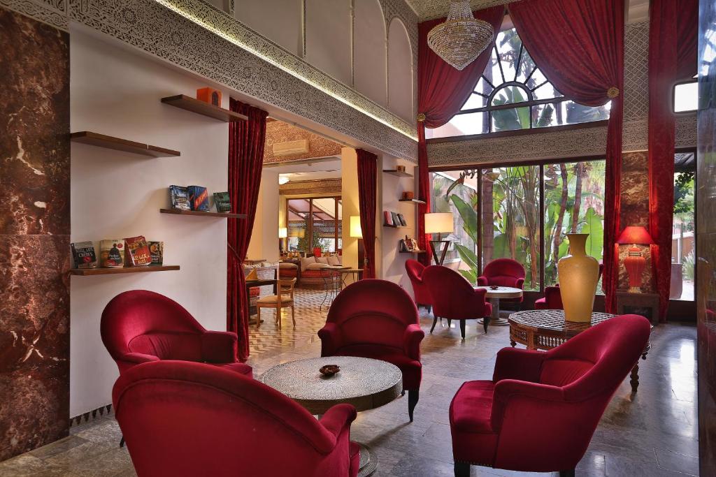 Uma área de estar em El Andalous Lounge & Spa Hotel