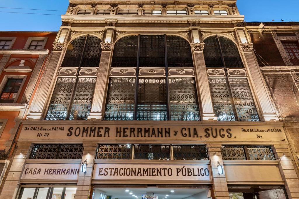 Фотография из галереи Casa Herrmann Suites в Мехико