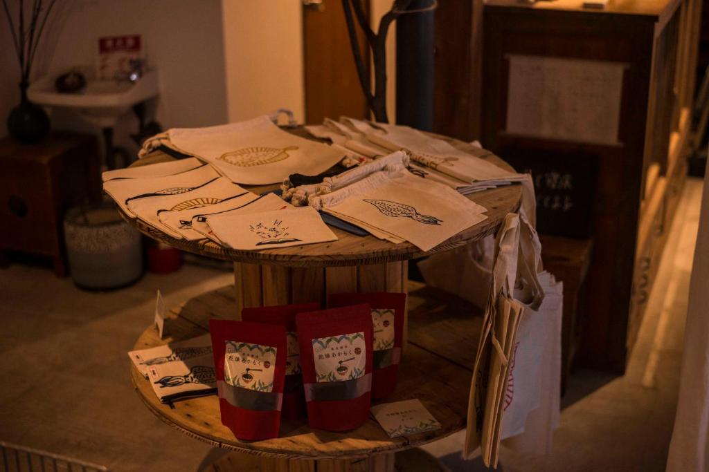 Foto da galeria de Book & Guesthouse Hitotomaru em Toyooka