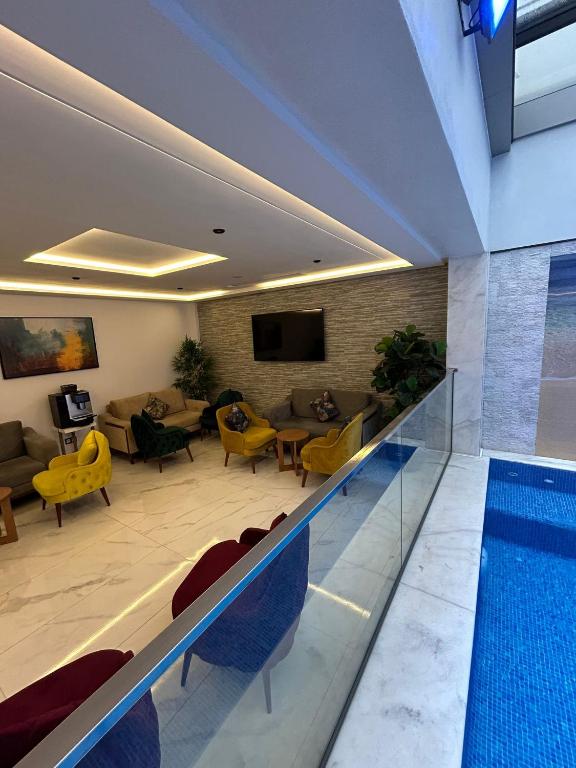 Swimming pool sa o malapit sa Twin Hotel Tanger