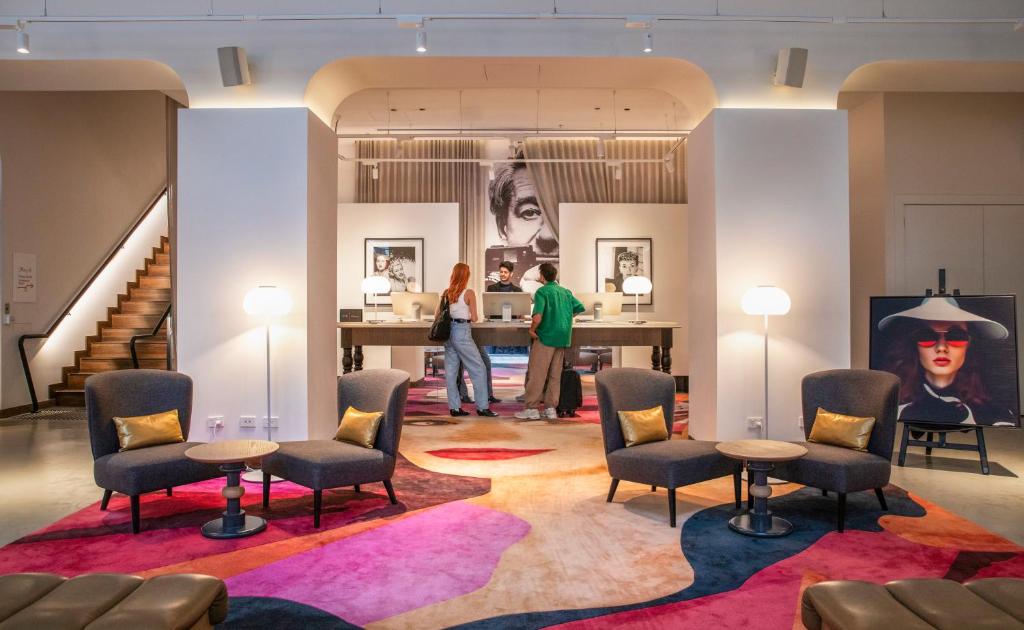 Hotel Indigo Melbourne on Flinders by IHG tesisinde konaklayan konuklar
