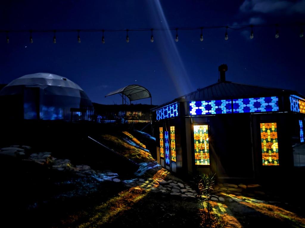 Снимка в галерията на Glamping Dream Domes Ismayilli в Исмаили