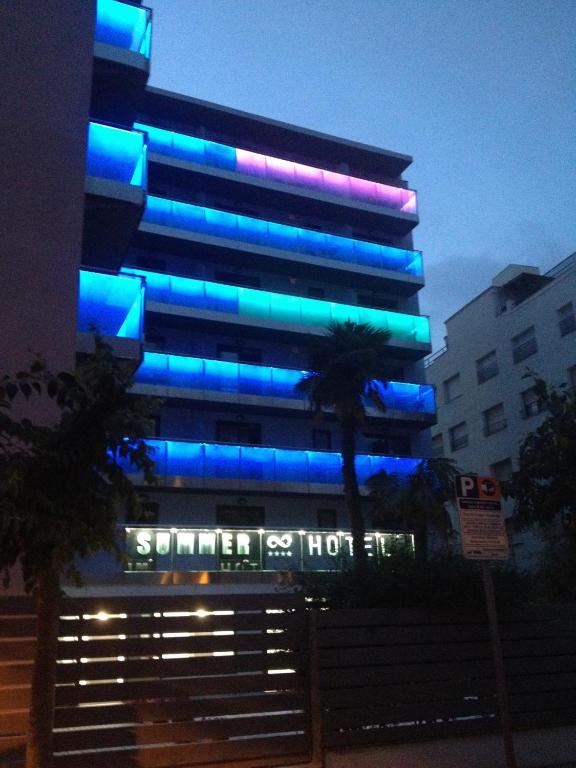 Bangunan di mana terletaknya hotel