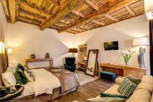 TV/trung tâm giải trí tại Trevi Beau Boutique Hotel