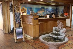 El lobby o recepción de Grand Canyon Inn and Motel - South Rim Entrance 37 fotos más