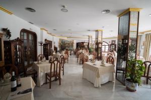 ห้องอาหารหรือที่รับประทานอาหารของ Hotel Pozo del Duque