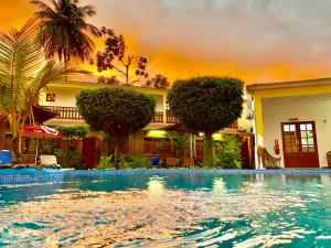 สระว่ายน้ำที่อยู่ใกล้ ๆ หรือใน São Pedro Guesthouse