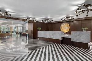 Лобби или стойка регистрации в Omni Charlotte Hotel +37 фотографий