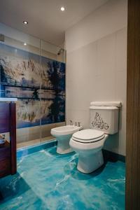 Bilik mandi di Shoshana Hotel Boutique