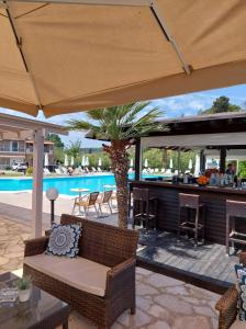 Swimmingpoolen hos eller tæt på Egrypos Hotel + 37 billeder