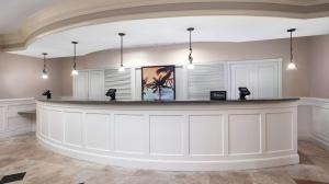 Khu vực sảnh/lễ tân tại DoubleTree by Hilton Sunrise - Sawgrass Mills
