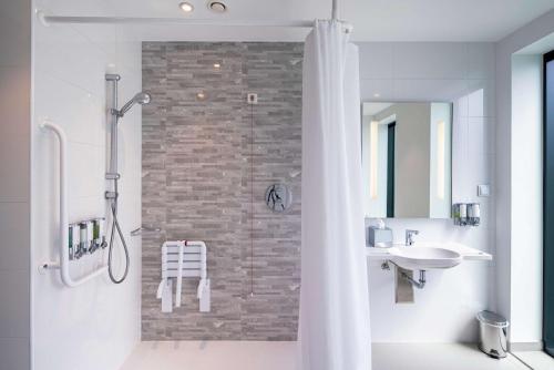 Ванная комната в Hampton By Hilton Warsaw Mokotow