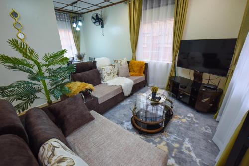 Entire 3-Bedroom Holiday Home in Kampala, Lovingly Furnished