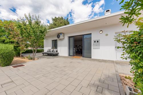 Bungalow-Vir-Zitna