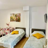 Apartament nr 1 lub 2 przy Sali Kominkowej, hotel i nærheden af Katowice Internationale Lufthavn - KTW, Przeczyce