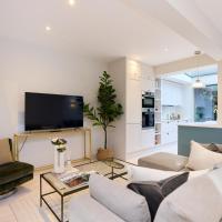The Maida Hill Place - Homely 3BDR with Patio and Study Room, Hotel im Viertel St Johns Wood, London