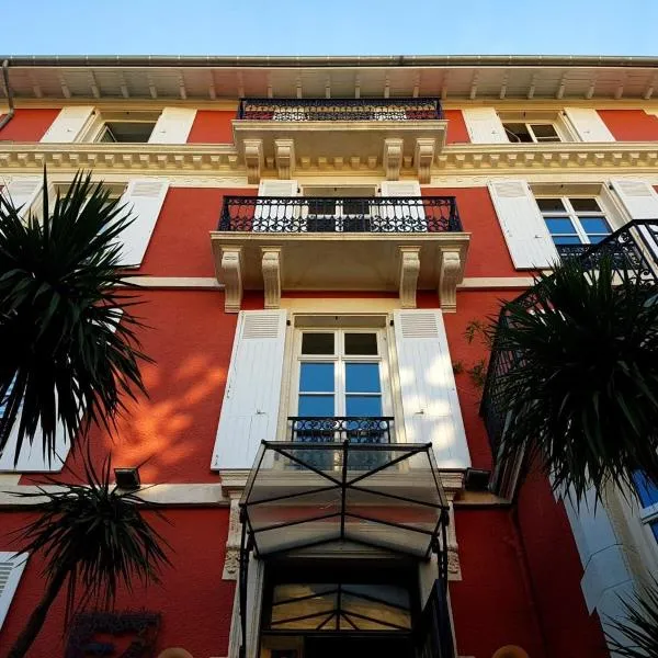 Hôtel & Espace Bien-être La Maison du Lierre, hotel u gradu Bijaric
