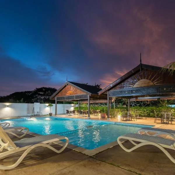 Riverra Inn Langkawi, отель в Куахе