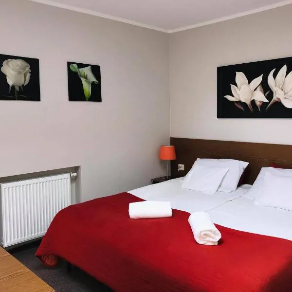 Astral, hotell i Raszyn