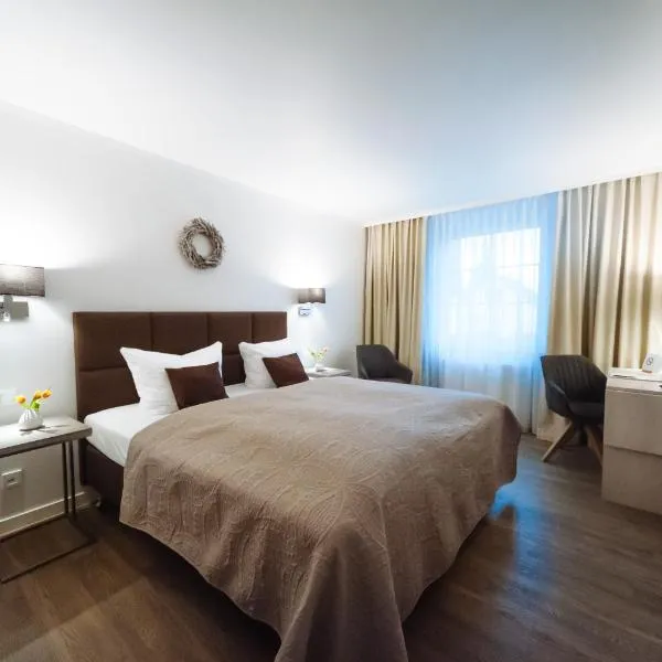 Landhotel Potsdam, hótel í Potsdam