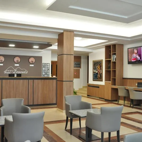 Legends Hotel, hotelli kohteessa Sofia