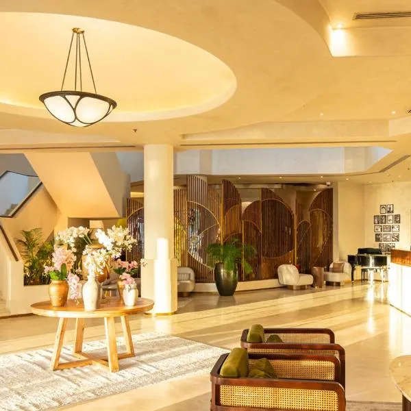 Majestic Cove Hotel - Formerly Le Méridien Fairway, hotell i Dubai