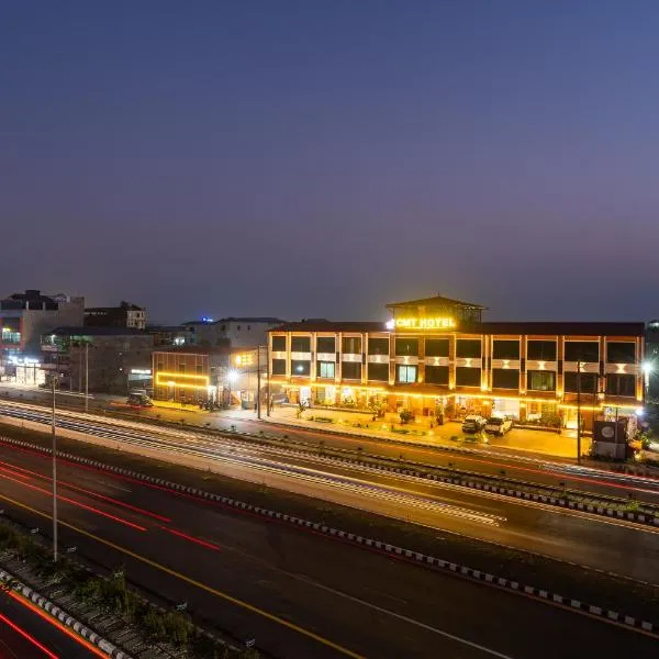 Chitwan Midtown Hotel, хотел в Бхаратпур