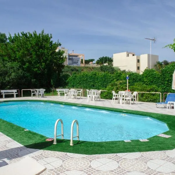 Alkion Hotel, hotel u gradu Stalos